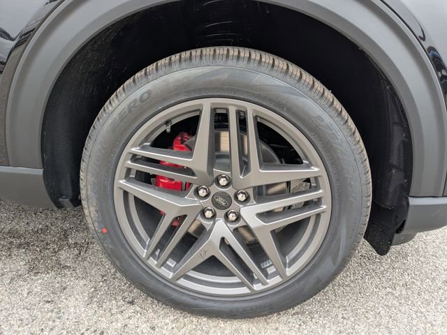 New 2026 Ford Explorer ST-Line w/ ST-Line Street Pack image 4
