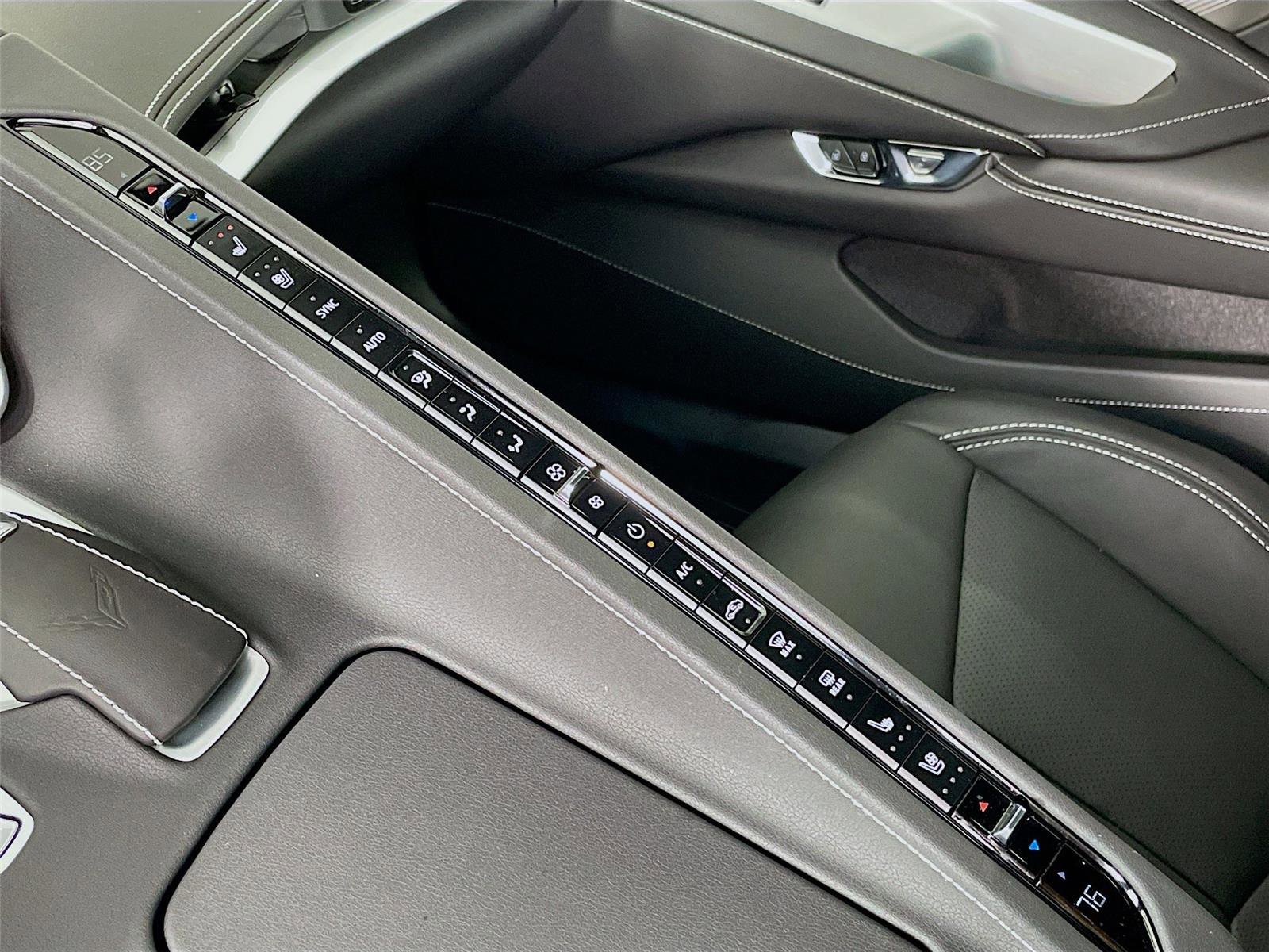 Certified 2025 Chevrolet Corvette Stingray Preferred Conv w/ 2LT image 19