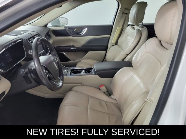 Used 2017 Lincoln Continental Select w/ Climate Package image 13