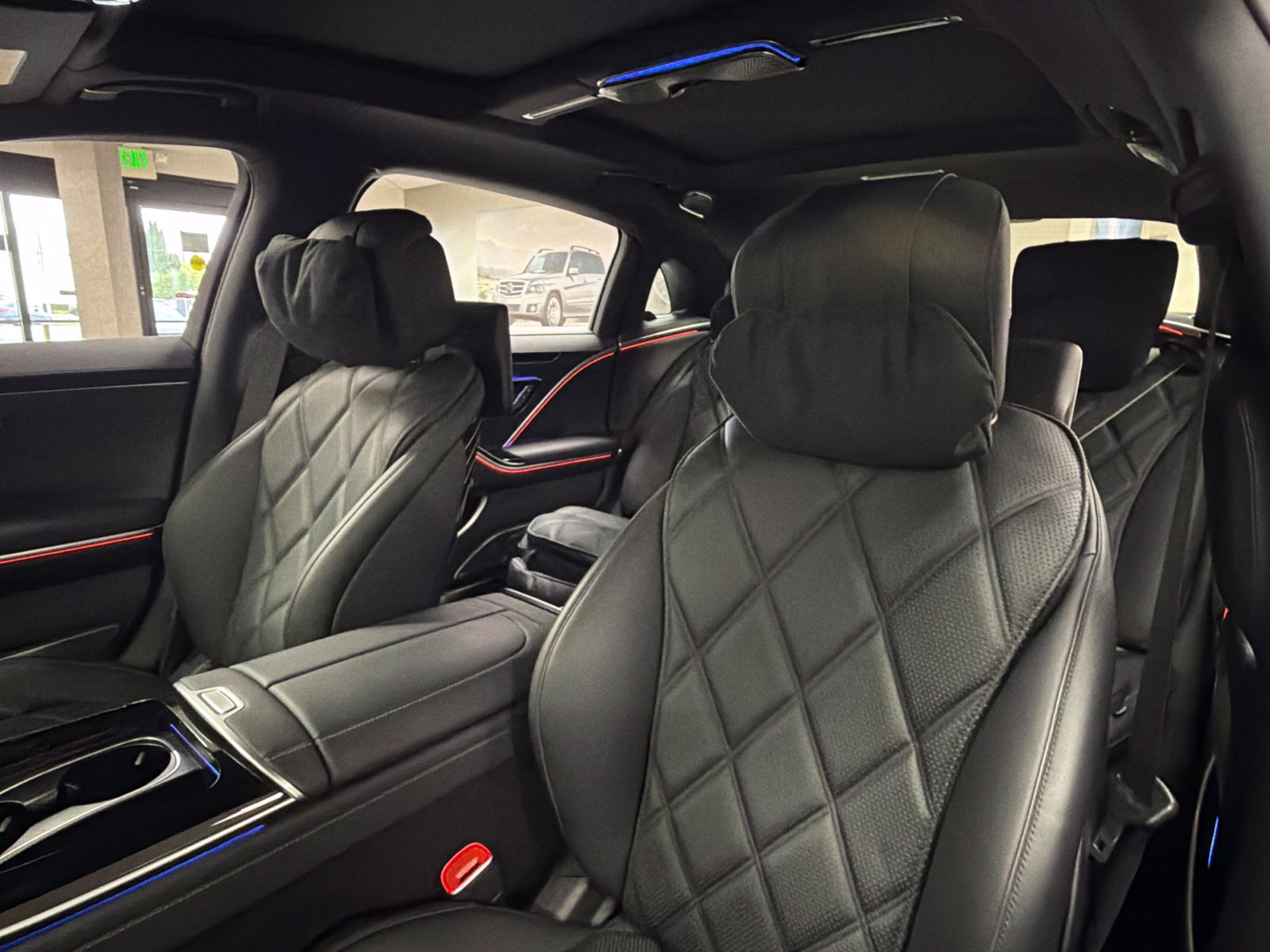 Certified 2025 Mercedes-Benz Maybach S 580 4MATIC image 23