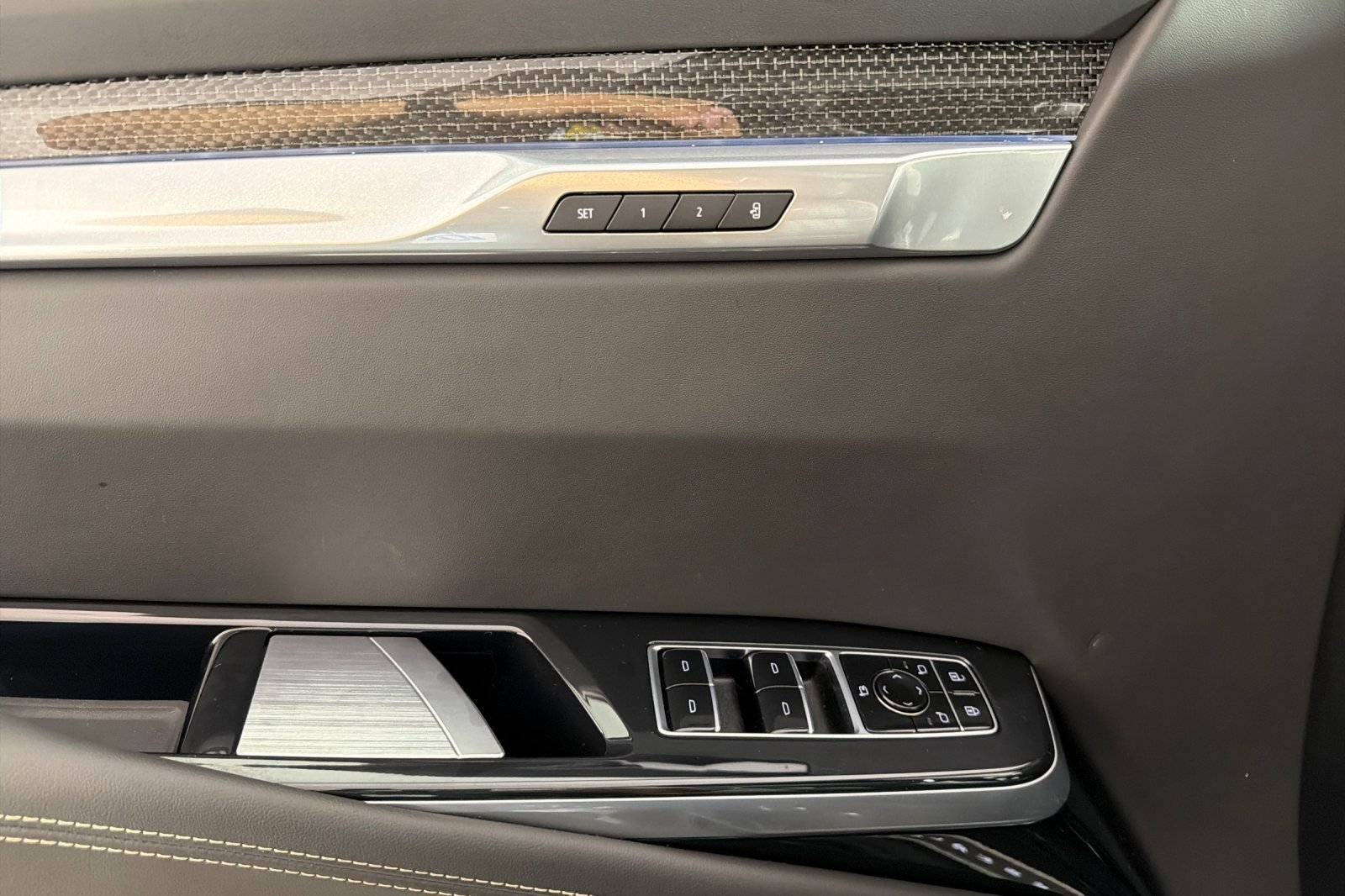Used 2026 Cadillac Escalade V AWD/4WD image 10