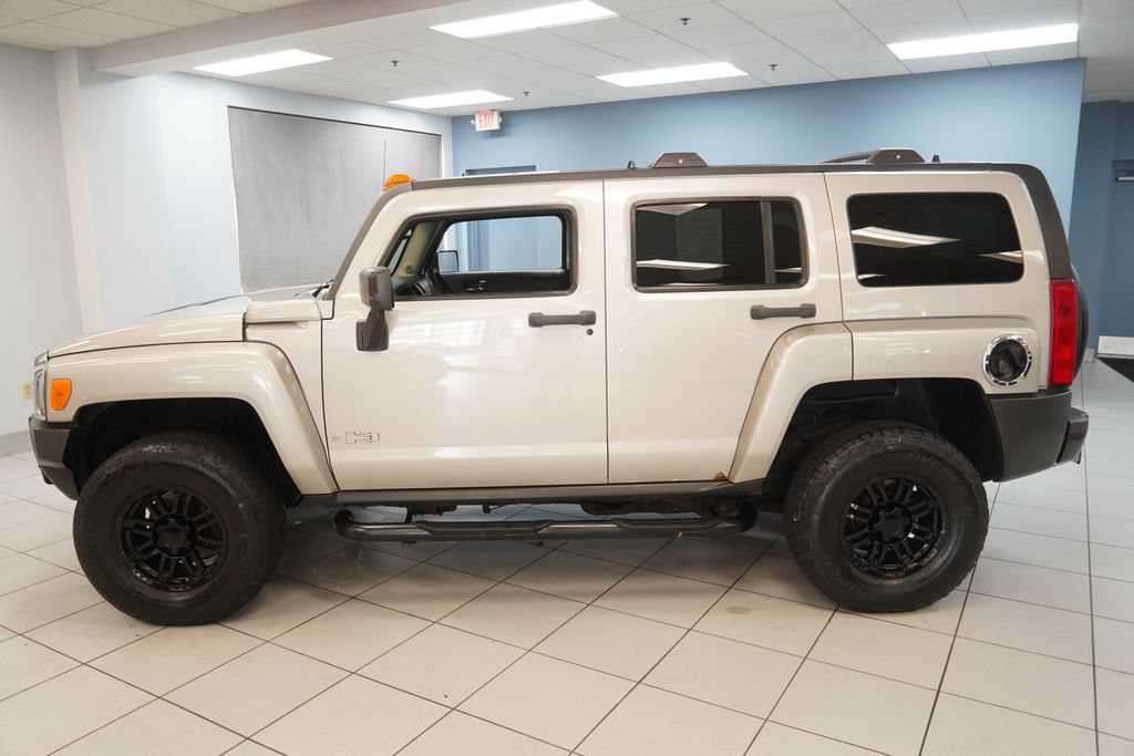 Used 2006 HUMMER H3 AWD/4WD image 2