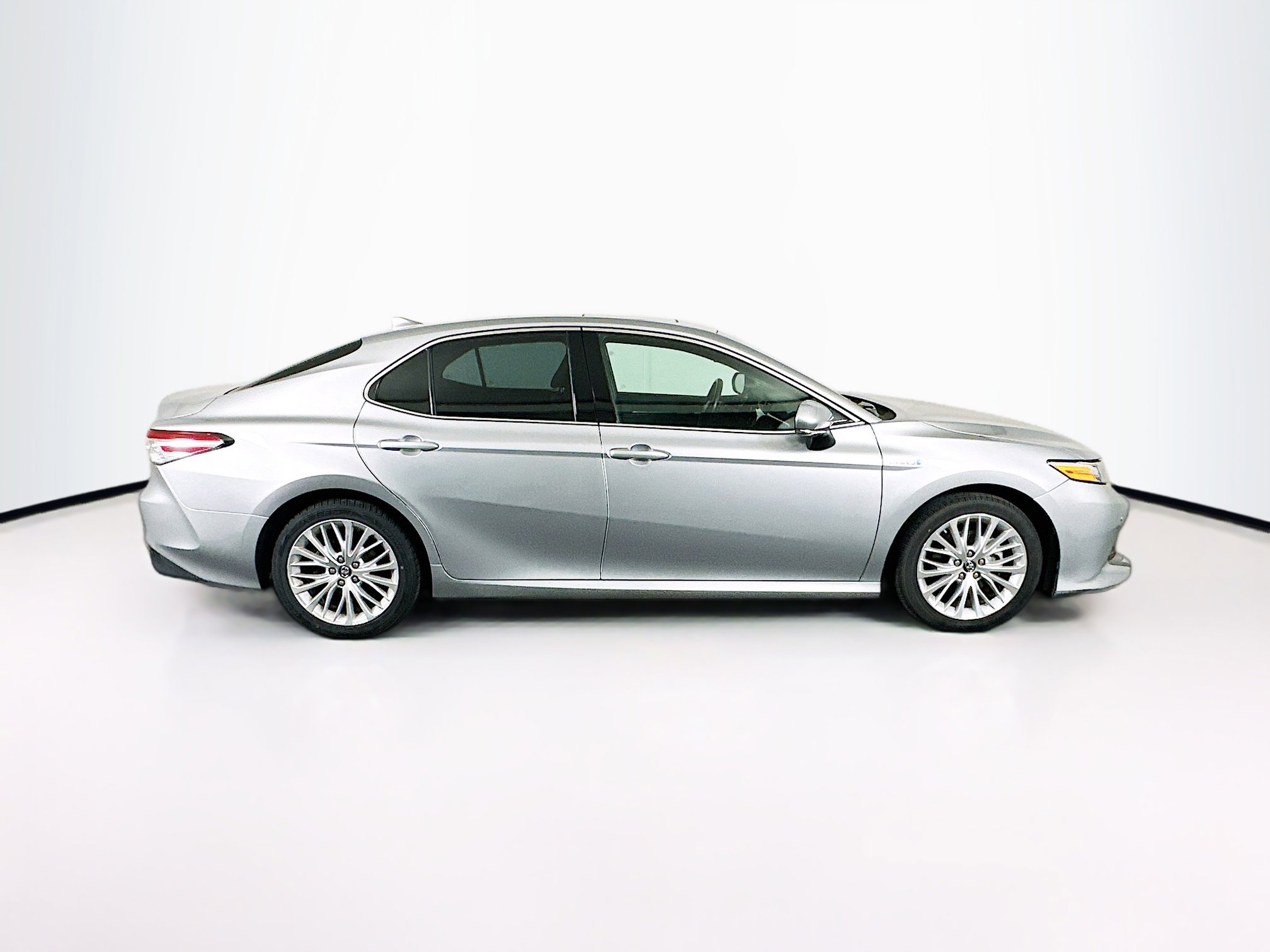 Used 2018 Toyota Camry XLE w/ Audio Package FWD image 10