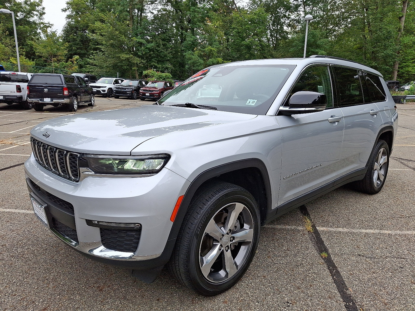 Certified 2021 Jeep Grand Cherokee L Limited w/ Trailer Tow Group (B) image 3