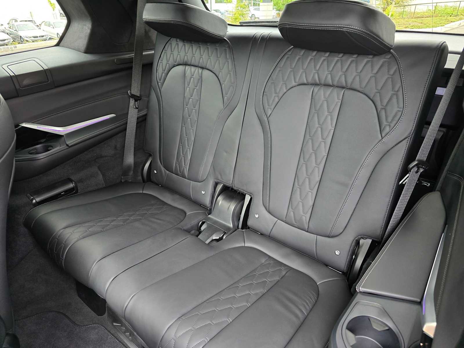 Used 2023 BMW ALPINA XB7 AWD/4WD image 18