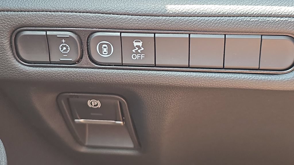 Used 2023 Acura MDX SH-AWD image 25