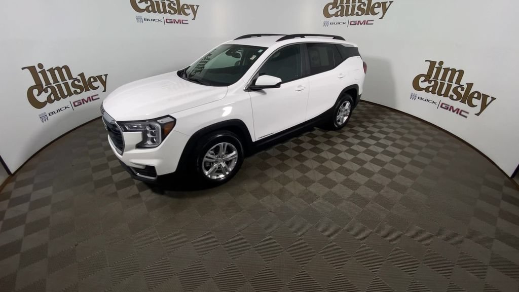 Certified 2023 GMC Terrain SLE w/ Driver Convenience Package FWD image 4