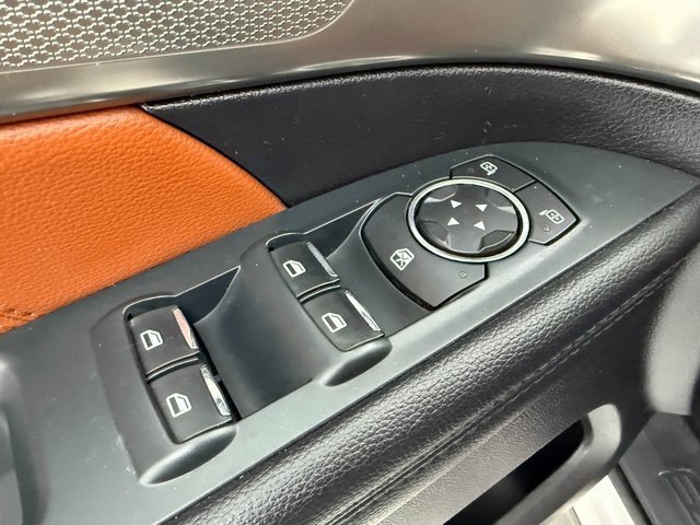 Used 2019 Ford Explorer XLT w/ Equipment Group 202A image 29