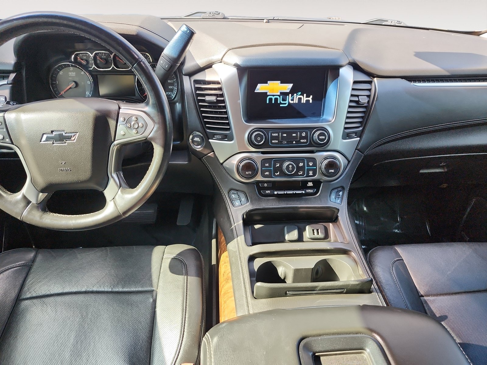 Used 2015 Chevrolet Tahoe LTZ AWD/4WD image 11