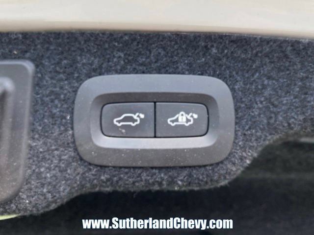 Used 2017 Volvo S90 T5 Momentum w/ Convenience Package FWD image 40