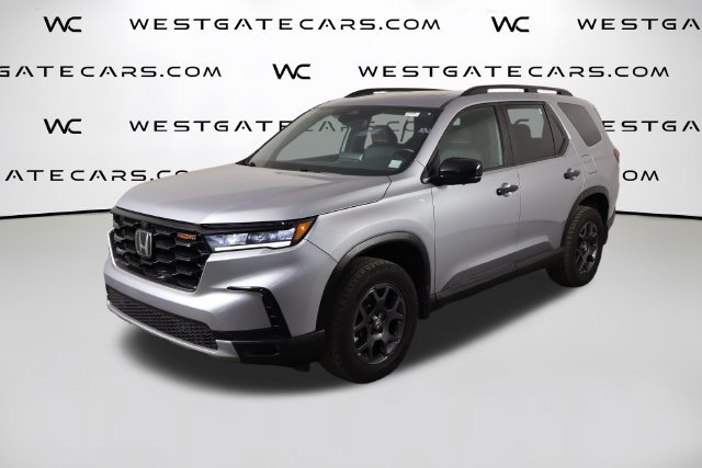 Used 2025 Honda Pilot TrailSport
