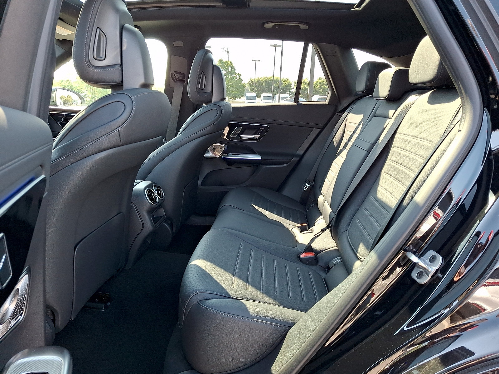 New 2026 Mercedes-Benz GLC 300 4MATIC image 6