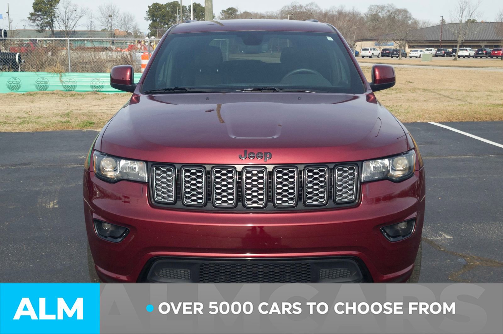 Used 2019 Jeep Grand Cherokee Altitude image 3