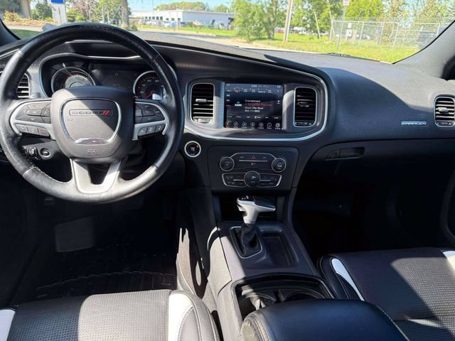 Certified 2017 Dodge Charger SXT w/ AWD Premium Group image 16
