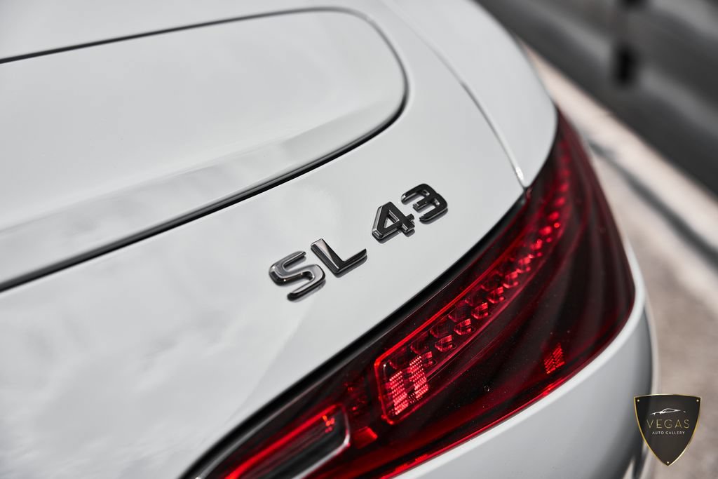 Used 2025 Mercedes-Benz SL 43 AMG w/ Driver Assistance Package image 12