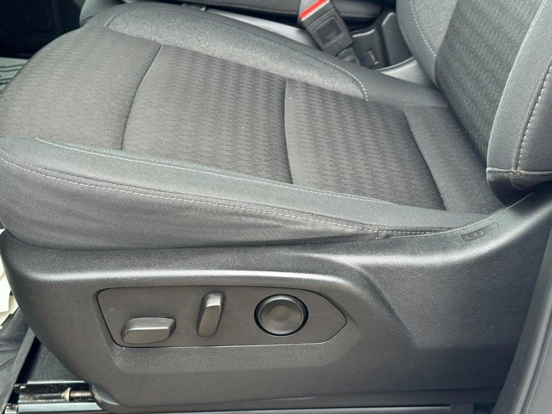 Used 2024 Chevrolet Silverado 2500 Custom w/ Custom Value Package image 23