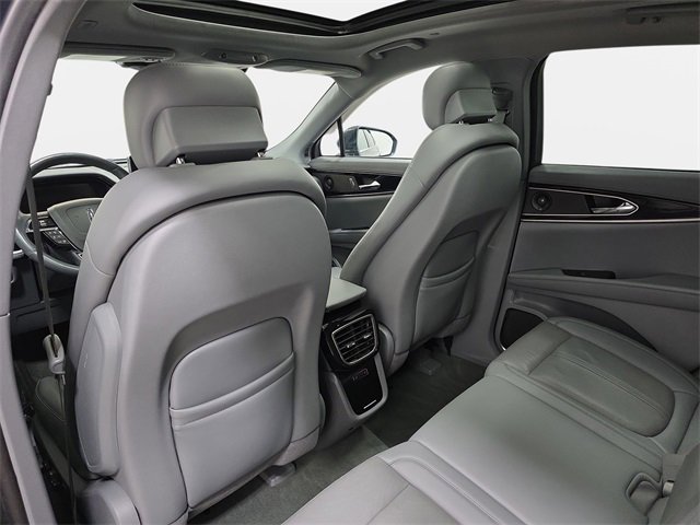 Certified 2022 Lincoln Nautilus Reserve w/ Equipment Group 201A image 10