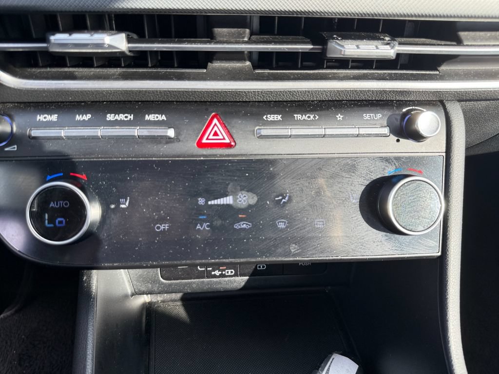 Used 2025 Hyundai Sonata SEL FWD image 27