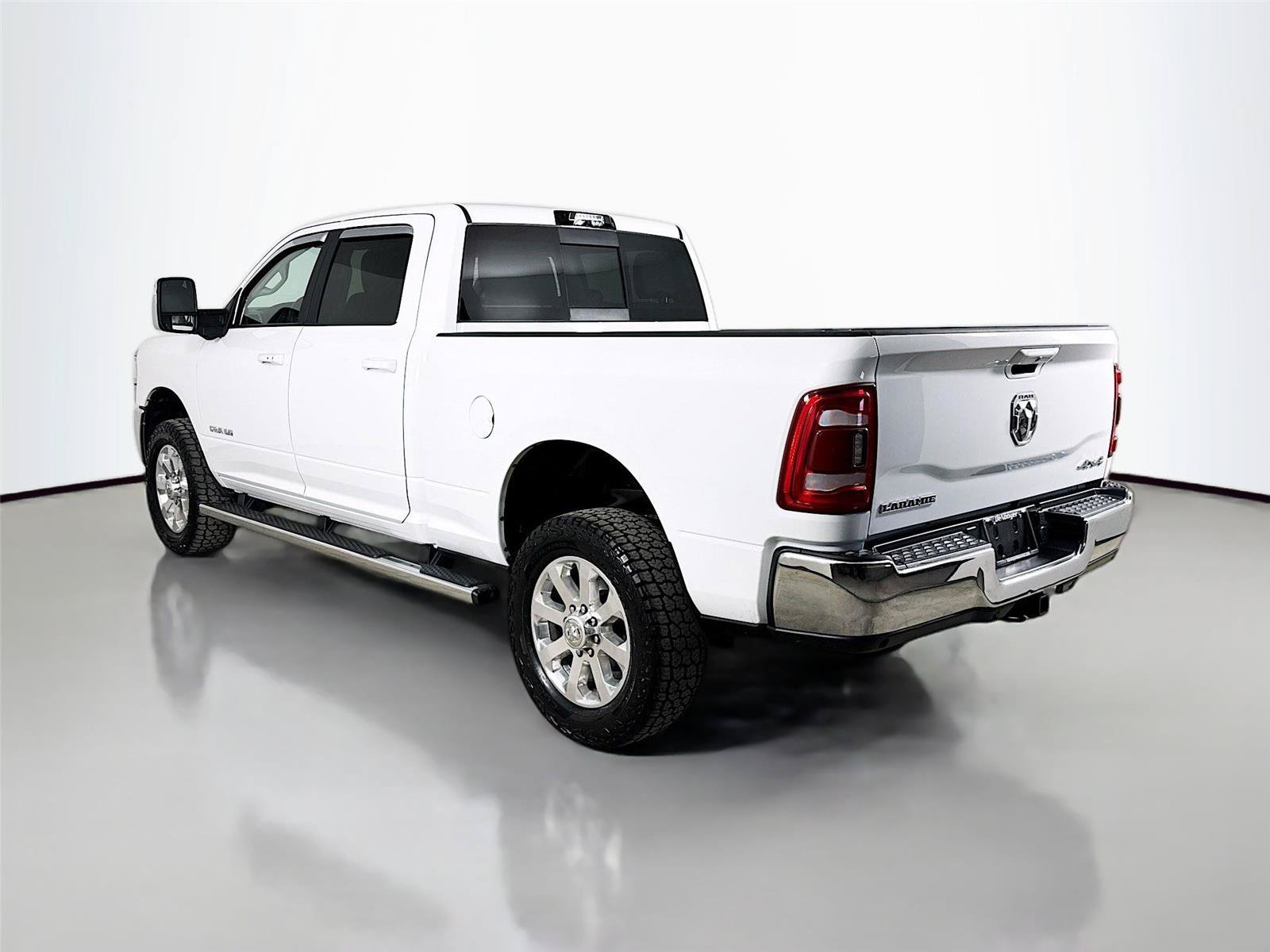 Used 2023 RAM 2500 Laramie AWD/4WD image 7
