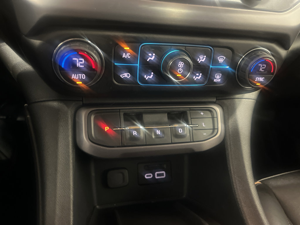 Used 2021 GMC Acadia AT4 w/ Technology Package AWD/4WD image 19