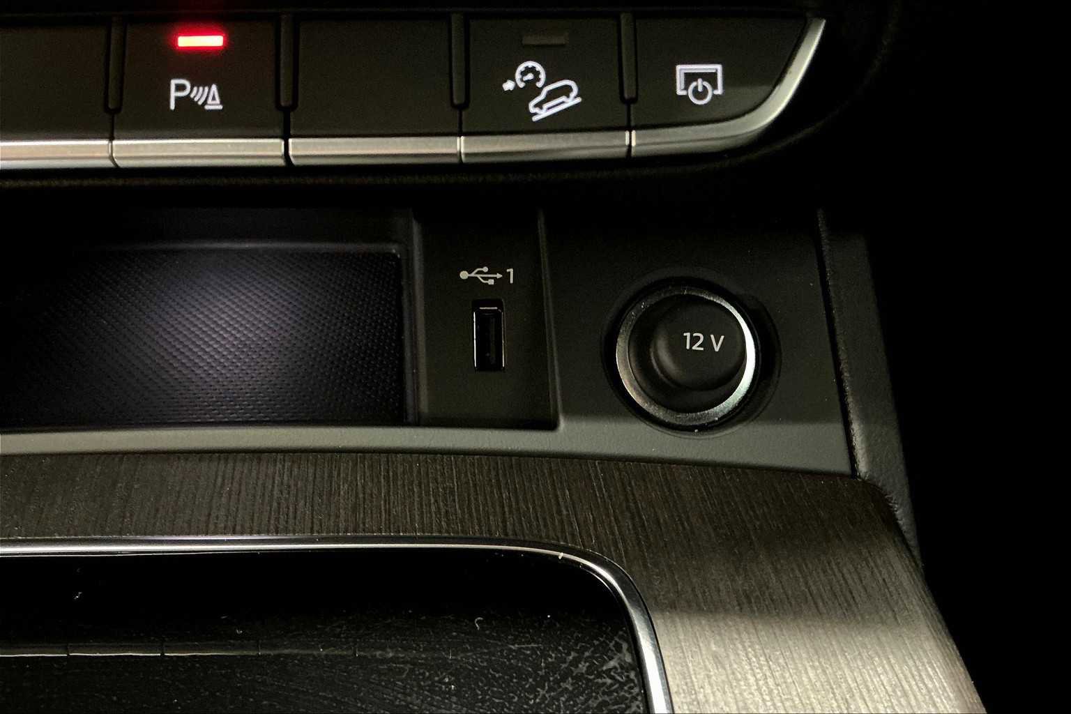 Used 2025 Audi Q5 2.0T Premium image 34