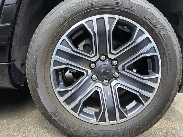 Certified 2023 Jeep Wagoneer L 4WD w/ Premium Group I image 3