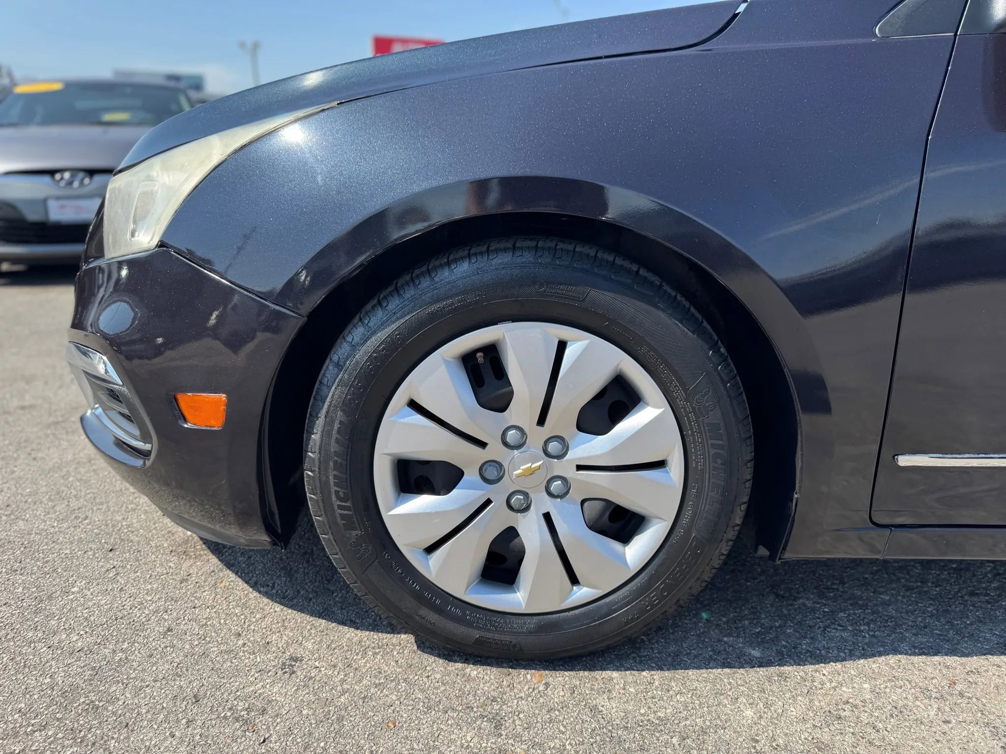 Used 2015 Chevrolet Cruze LS image 9