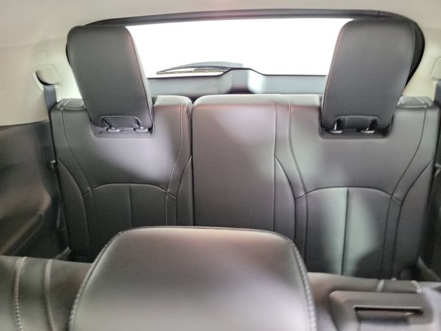 Certified 2025 INFINITI QX60 Luxe w/ Cargo Package AWD/4WD image 17