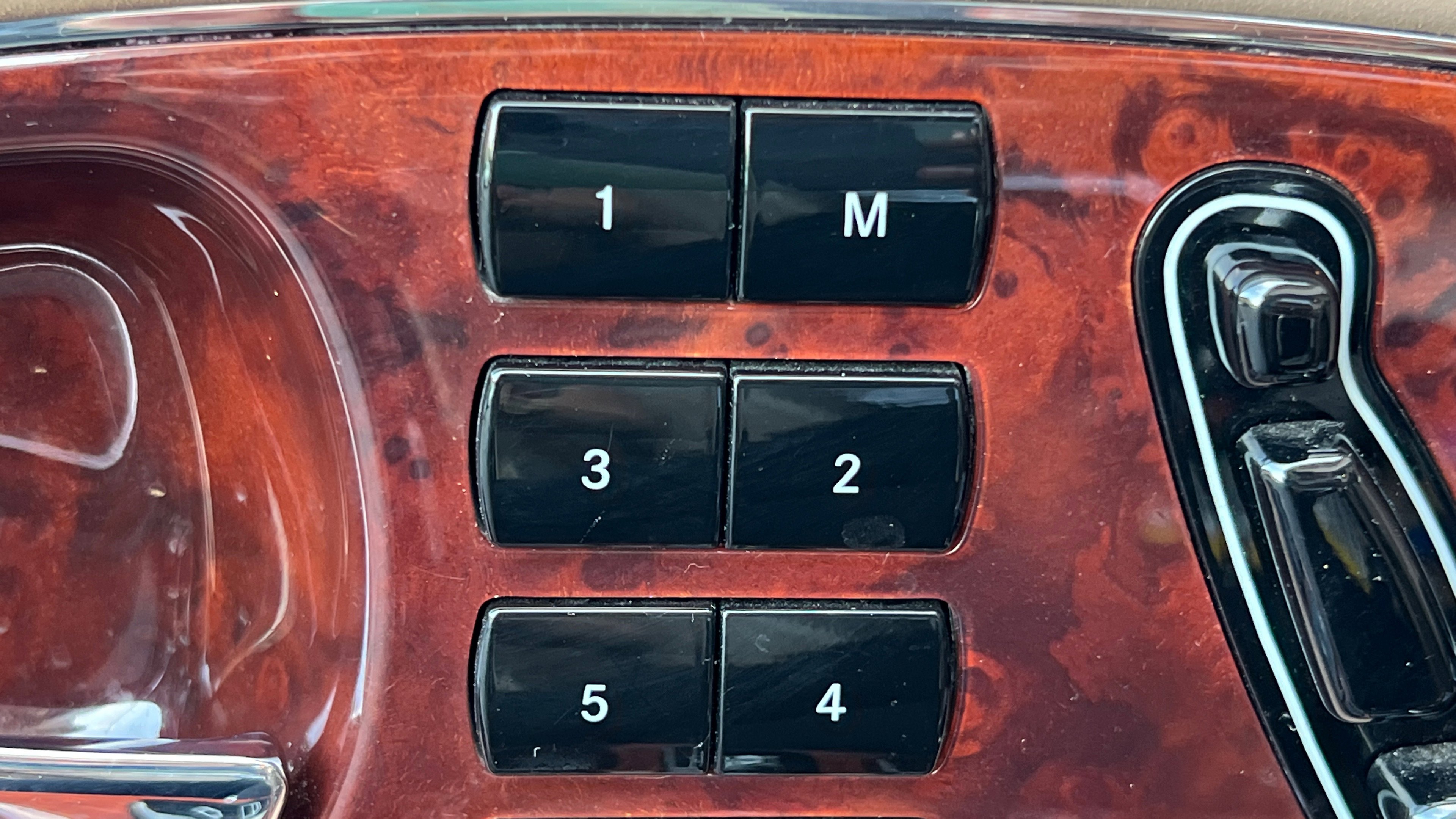 Used 2004 Maybach 57 image 88