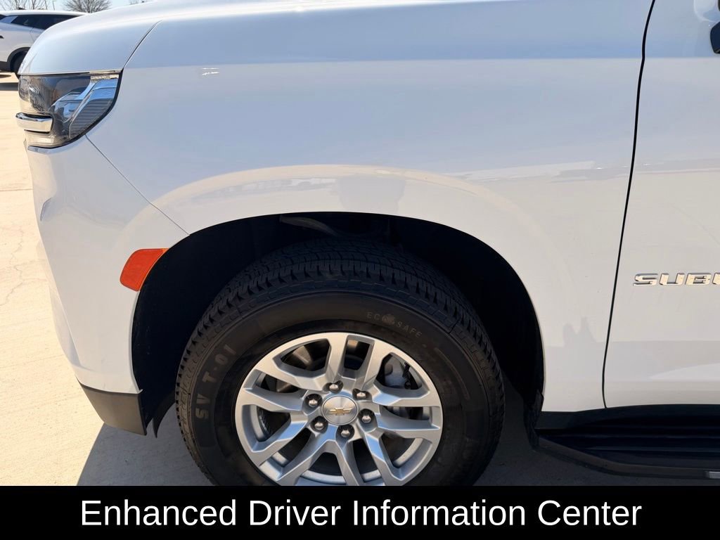 Used 2024 Chevrolet Suburban LT RWD image 9