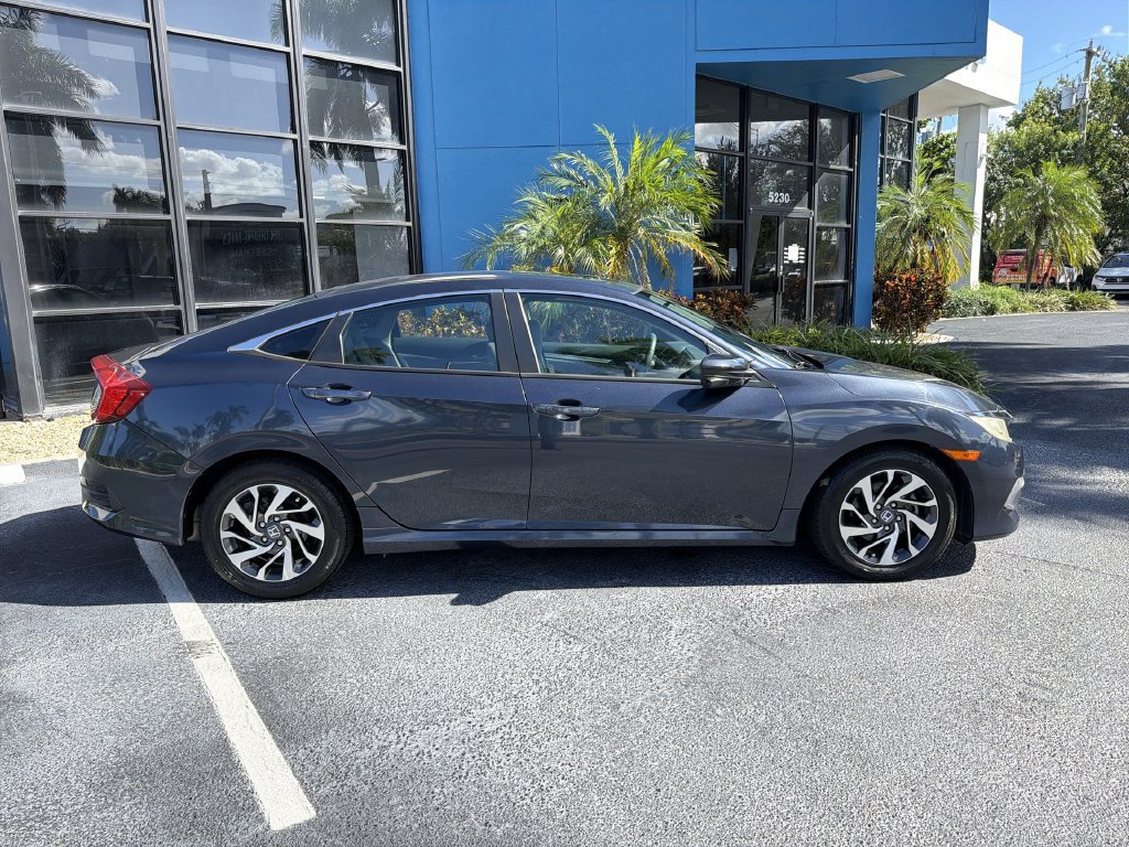 Used 2016 Honda Civic EX image 9