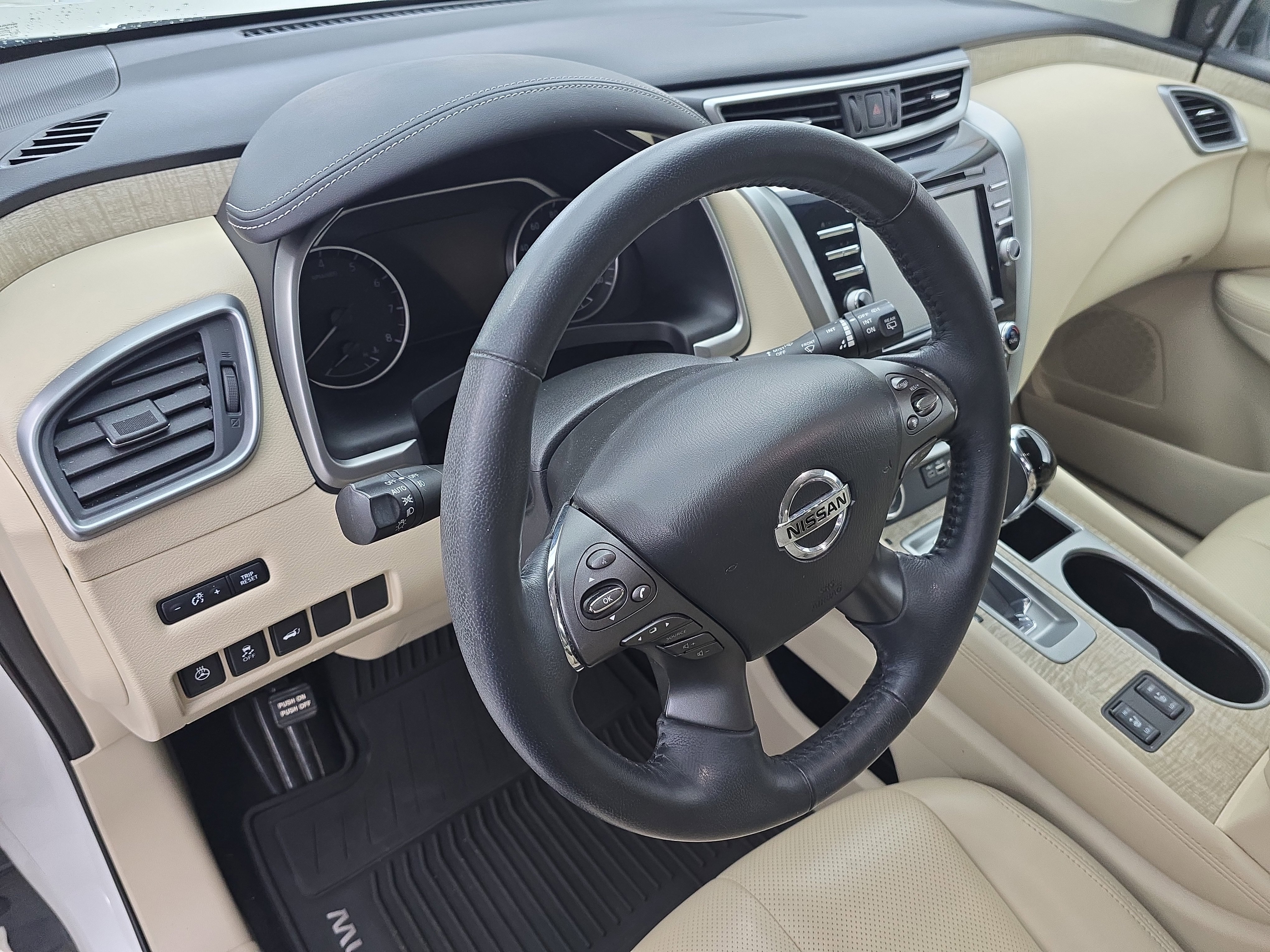 Used 2019 Nissan Murano SL FWD image 16