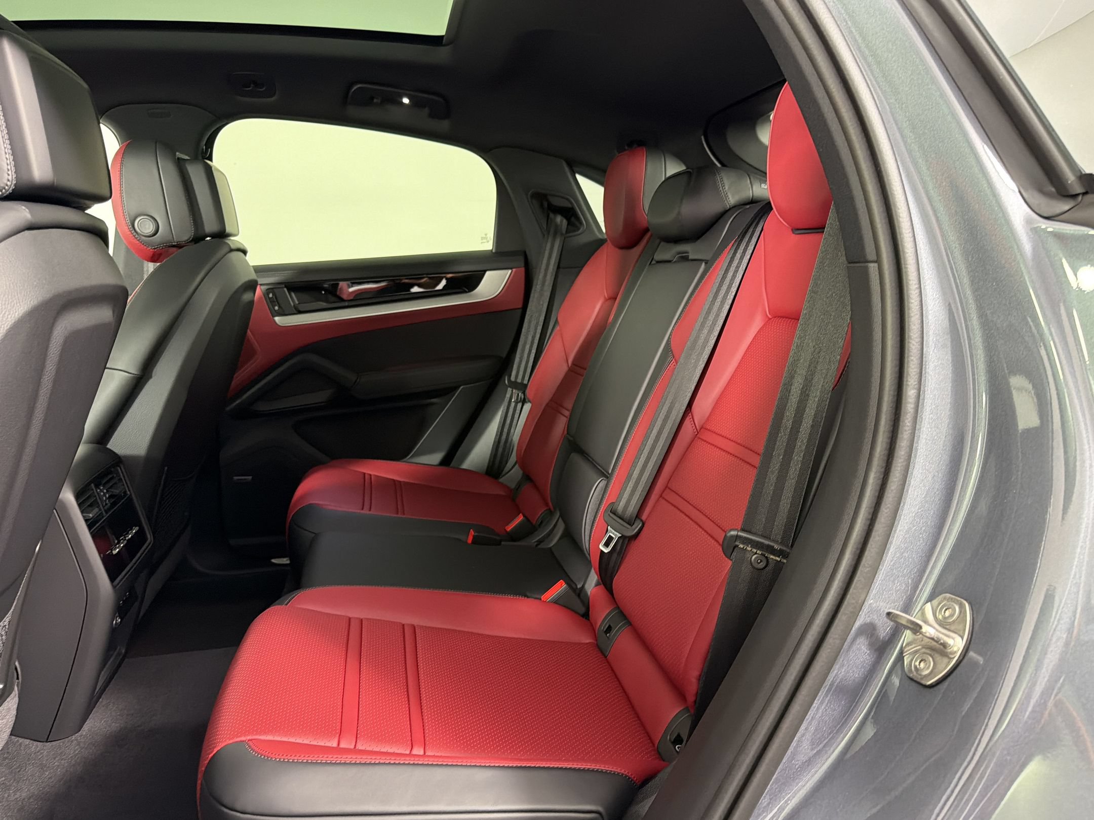 New 2026 Porsche Cayenne S AWD/4WD image 21