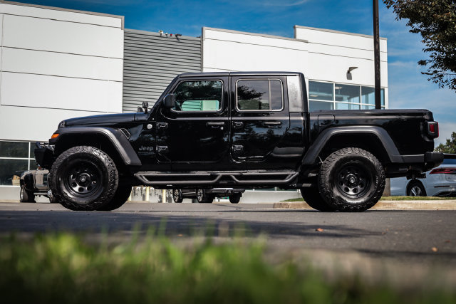 Used 2020 Jeep Gladiator Sport w/ Quick Order Package 24S AWD/4WD image 40