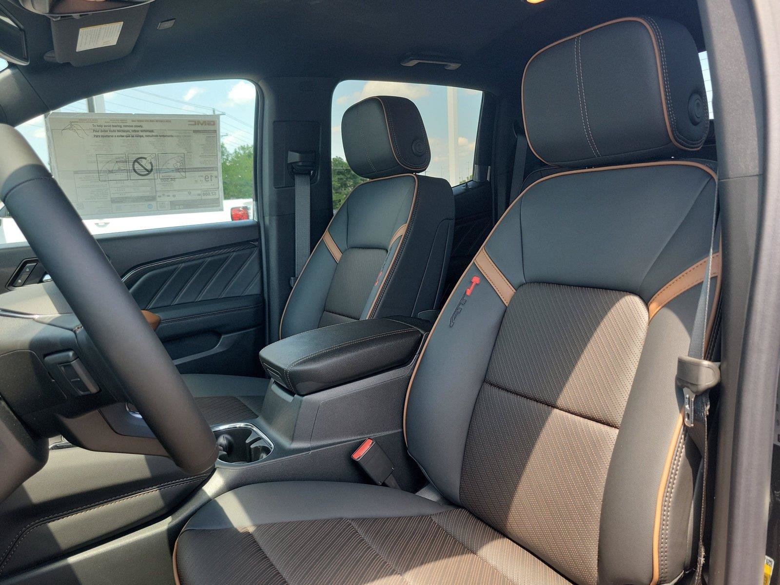 New 2026 GMC Canyon AT4 w/ AT4 Premium Package AWD/4WD image 18