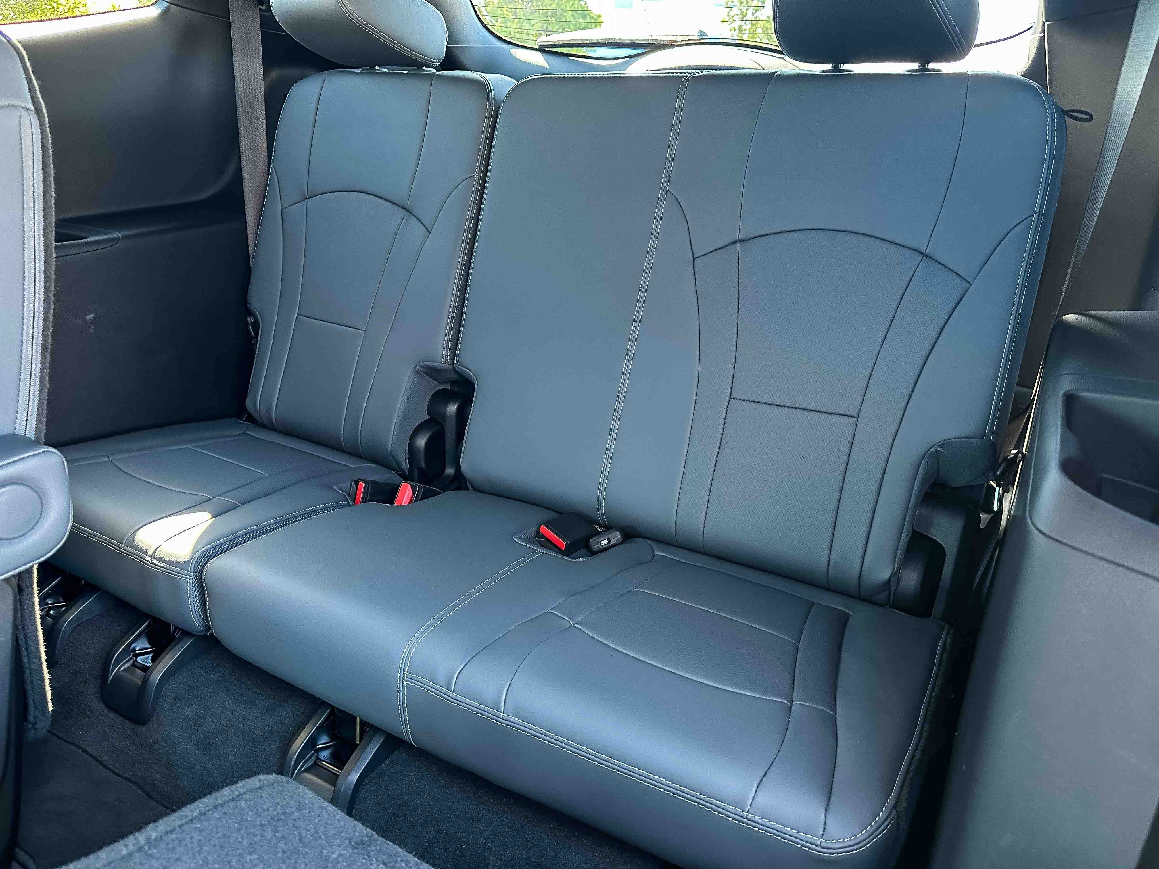 Used 2023 Buick Enclave Essence w/ Sport Touring Edition FWD image 20