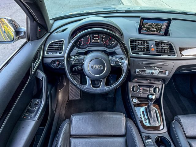 Used 2017 Audi Q3 2.0T Premium Plus w/ Premium Plus Package FWD image 29