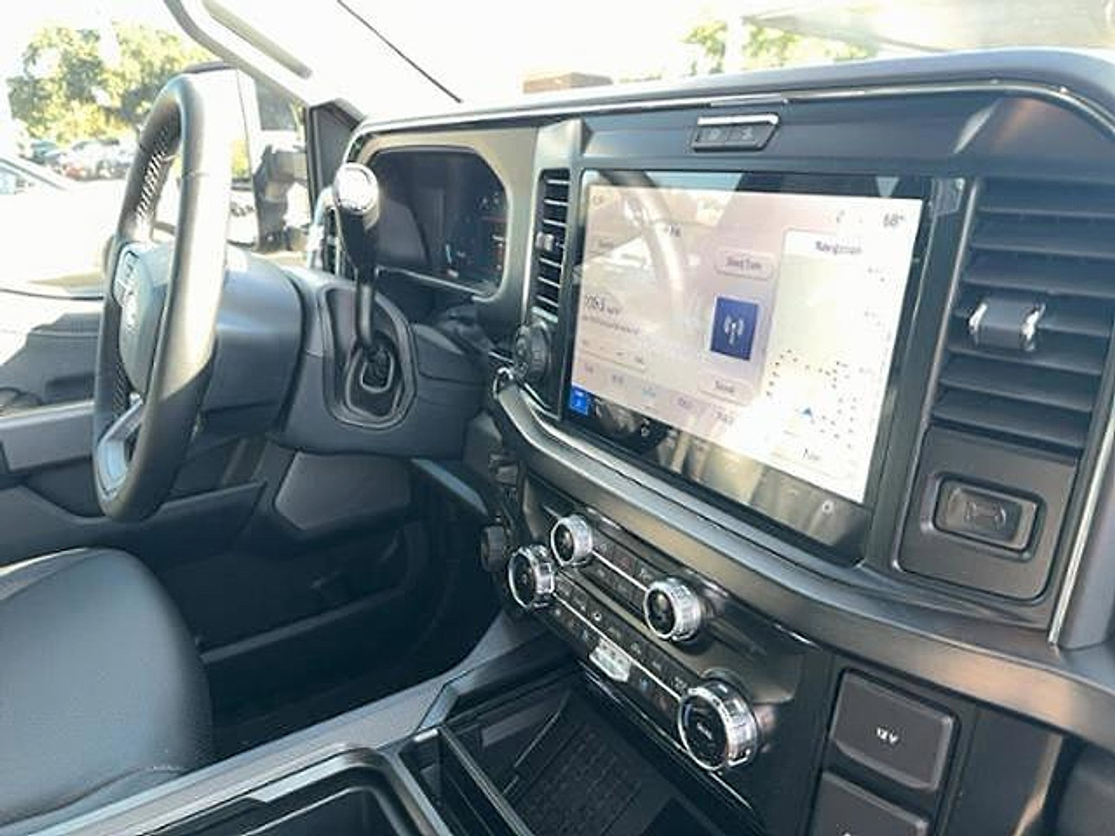 New 2026 Ford F250 Lariat w/ Black Appearance Package AWD/4WD image 16
