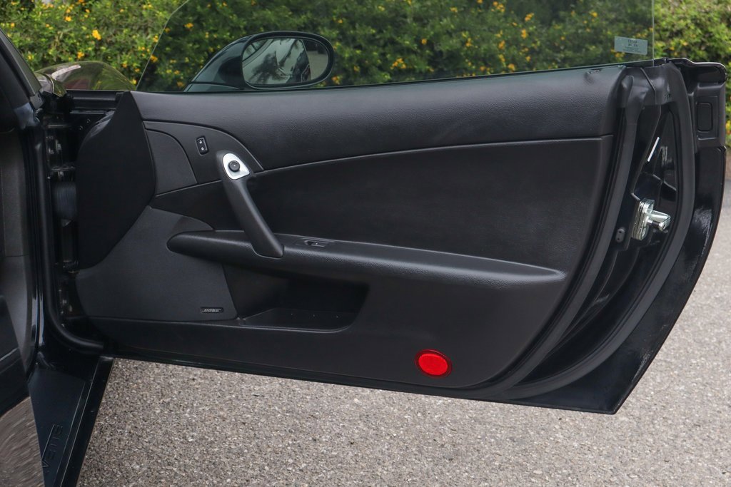 Used 2005 Chevrolet Corvette Coupe w/ Preferred Equipment Group image 39