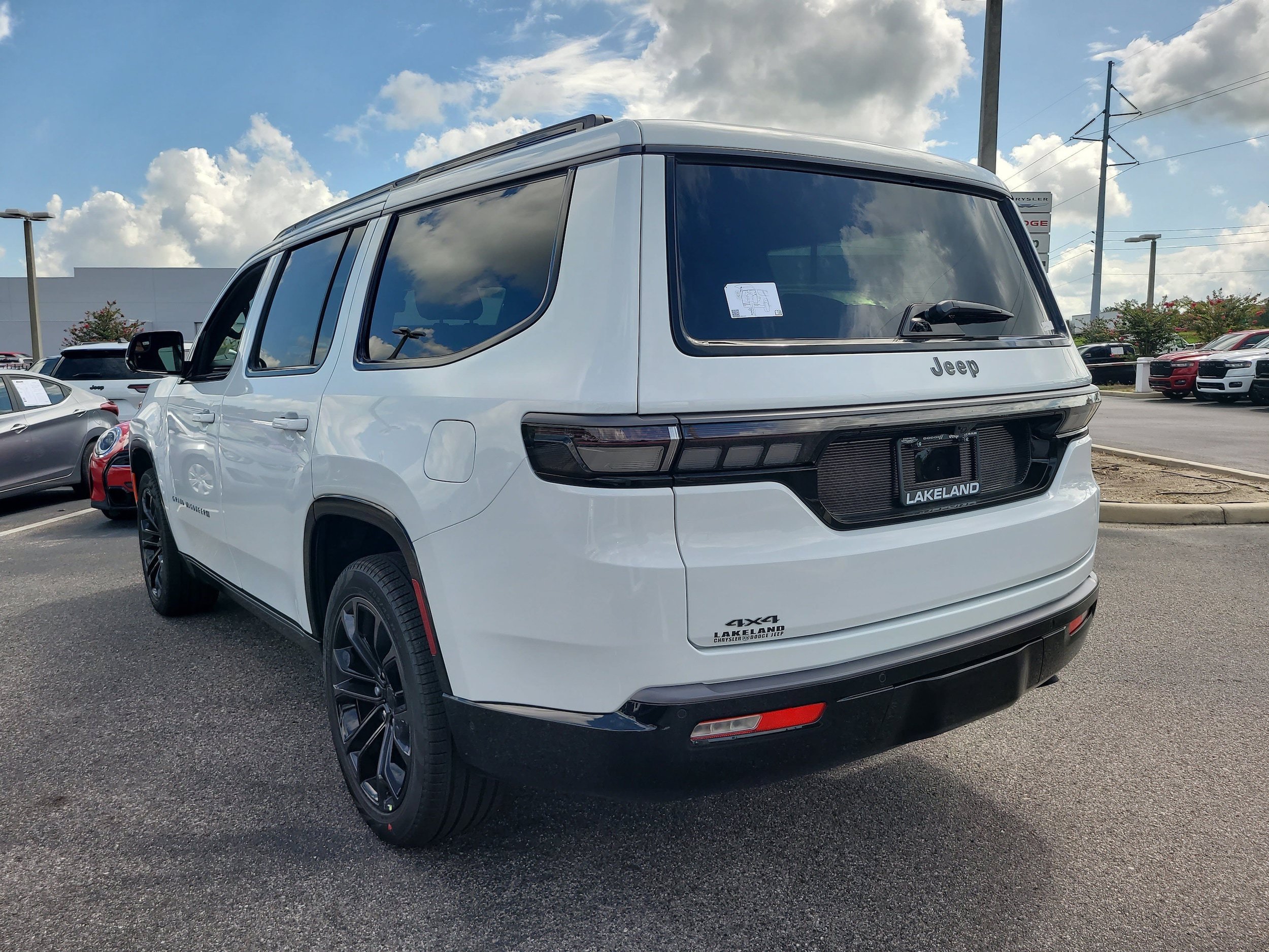 New 2026 Jeep Grand Wagoneer Summit AWD/4WD image 7