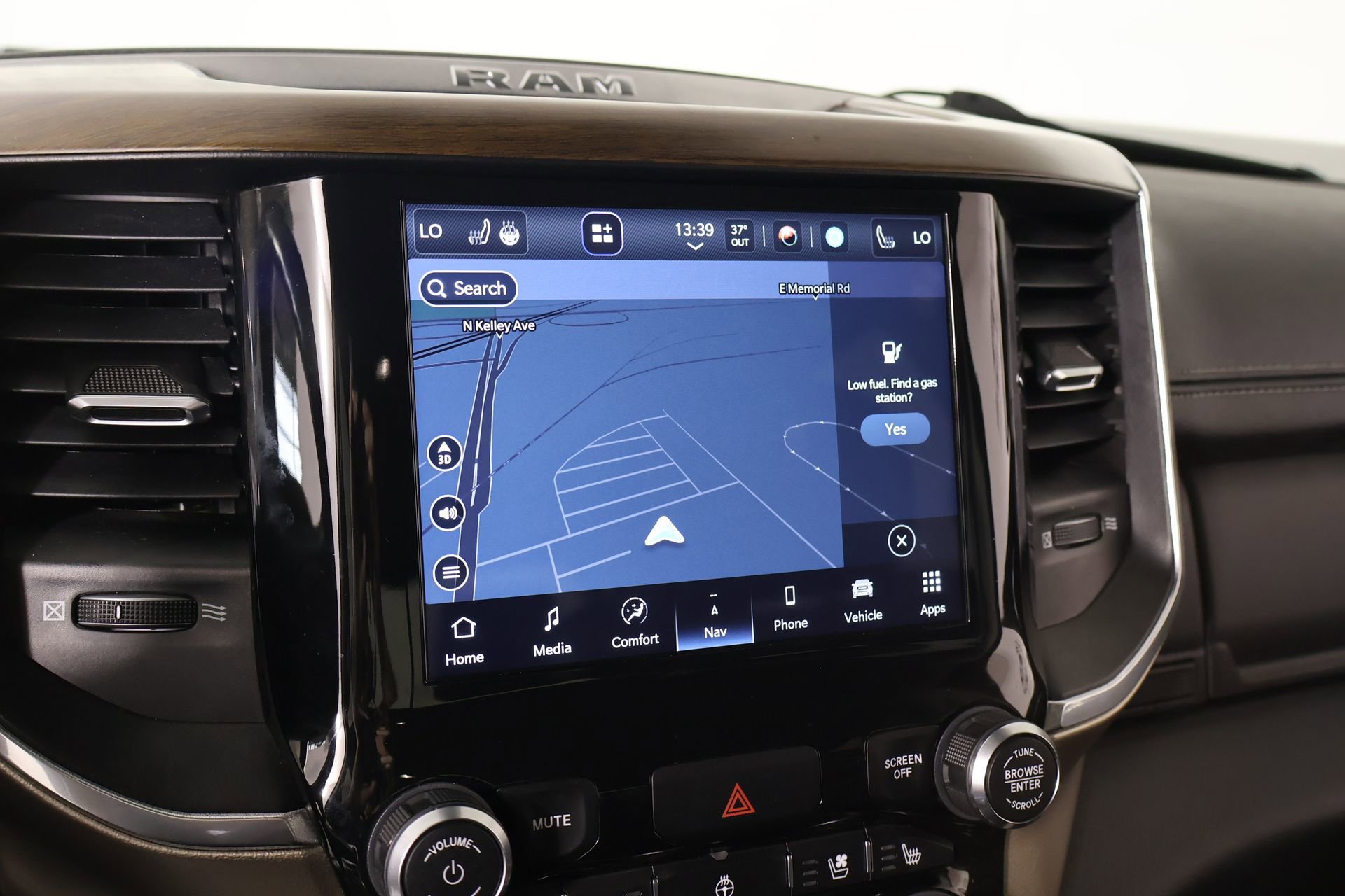 Used 2022 RAM 1500 Laramie image 7