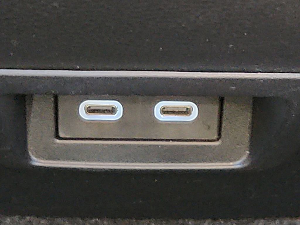 Used 2024 Toyota Corolla Cross SE image 16