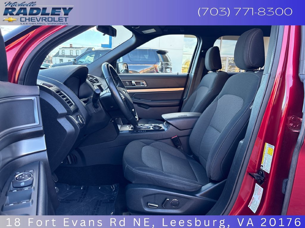 Used 2018 Ford Explorer XLT FWD image 22