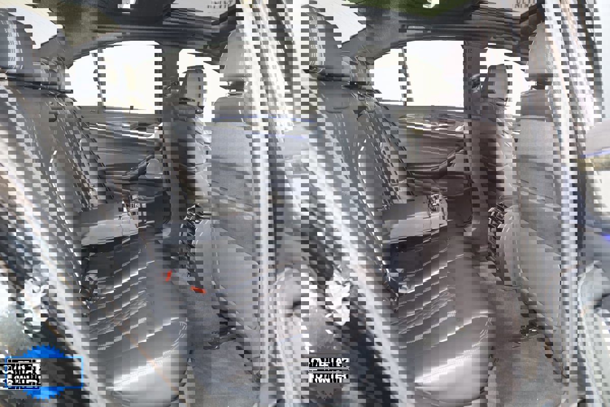 Used 2020 BMW M550i xDrive w/ Premium Package image 15