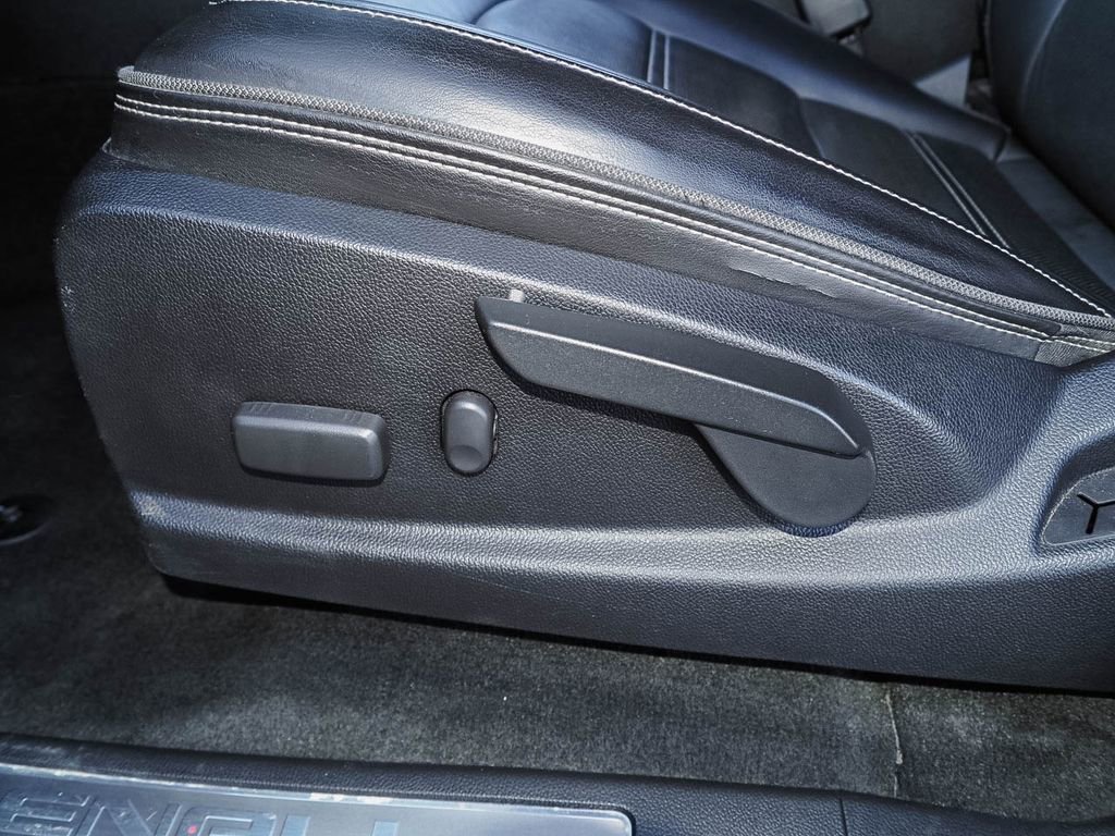 Used 2018 GMC Canyon Denali image 26