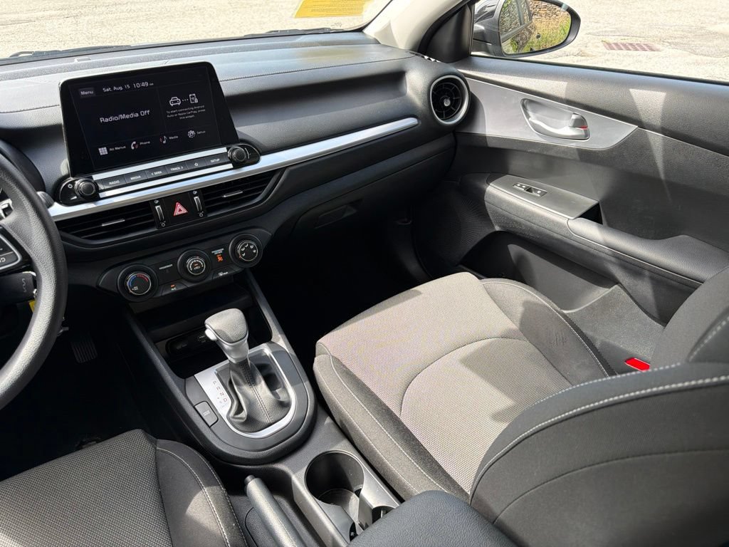 Certified 2022 Kia Forte LXS FWD image 25