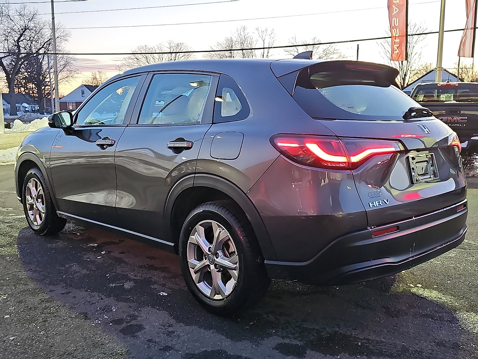 Used 2023 Honda HR-V LX image 4