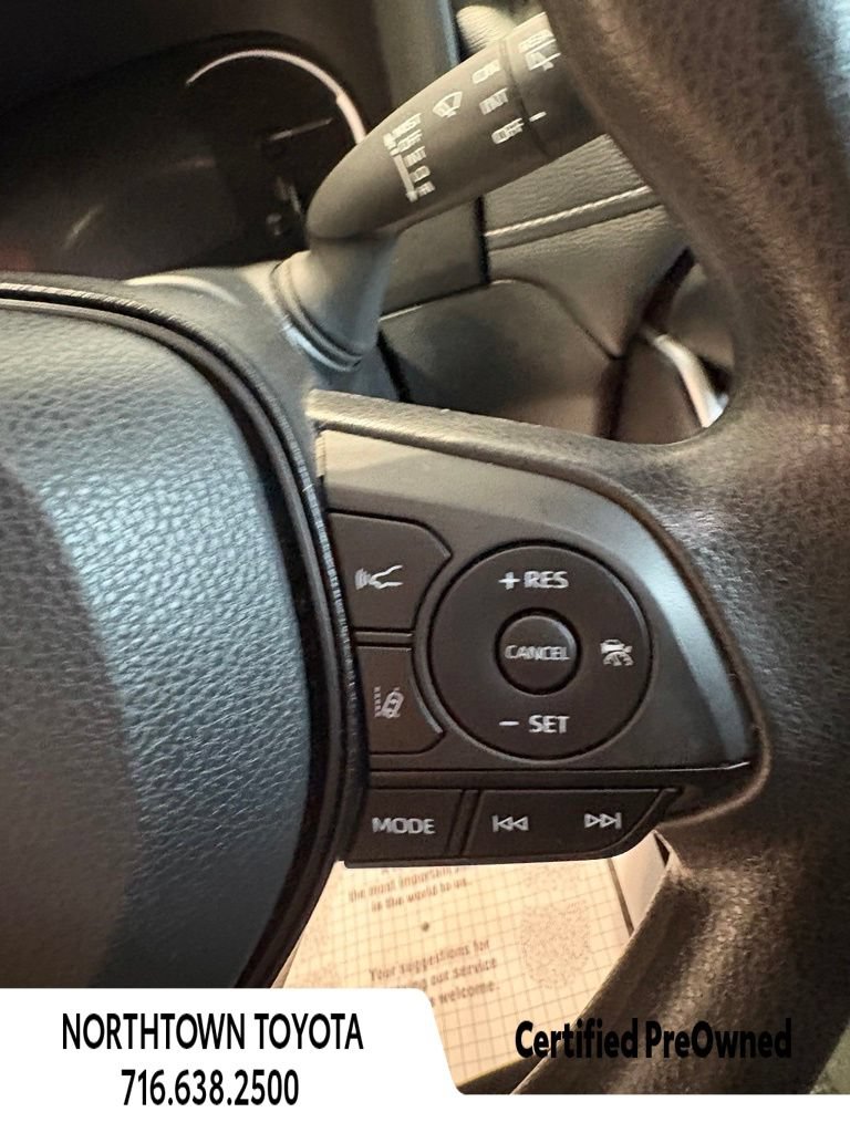 Used 2023 Toyota RAV4 LE AWD/4WD image 23