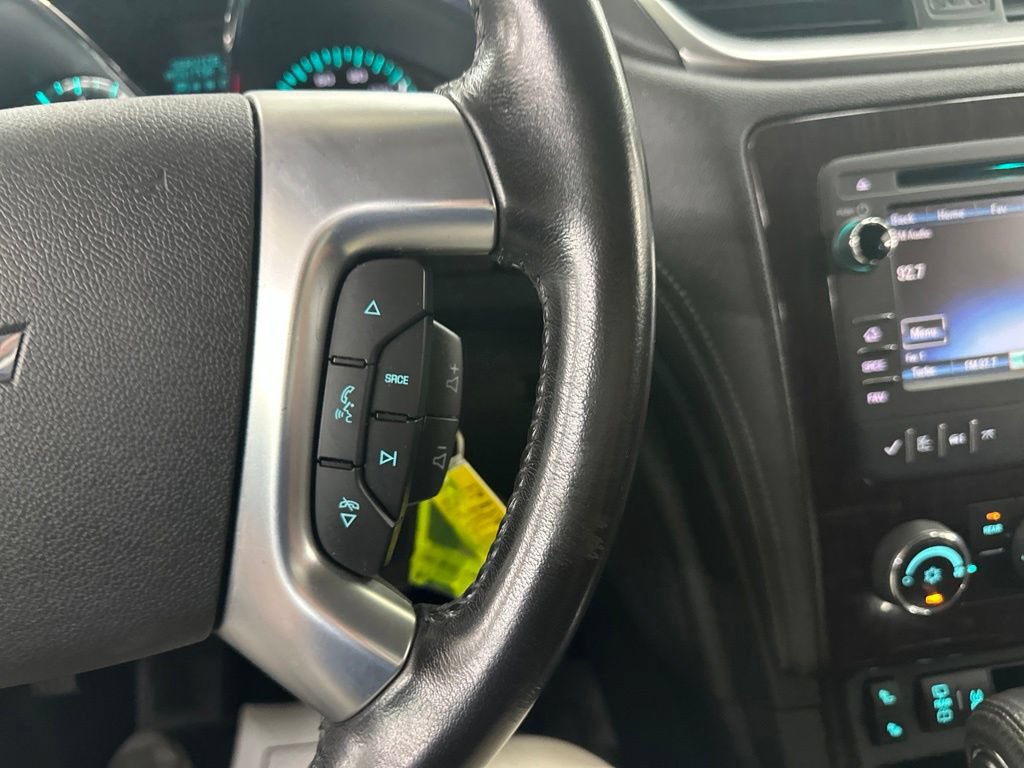 Used 2015 Chevrolet Traverse LT w/ Style and Technology Package FWD image 41
