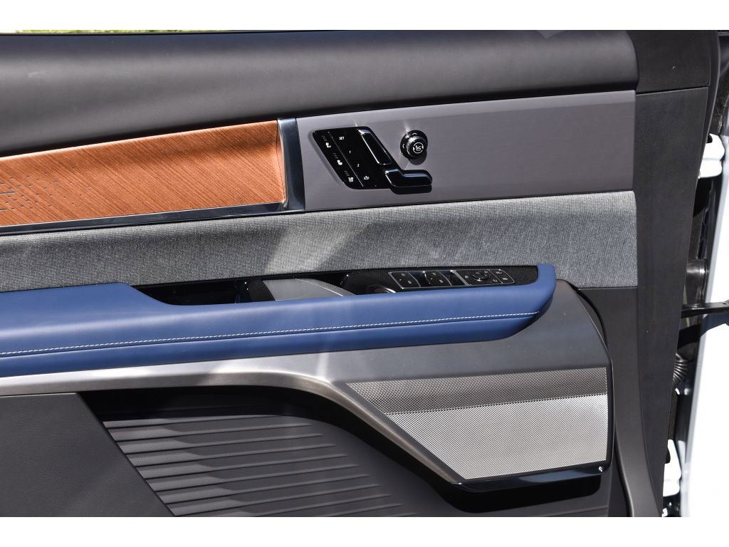 New 2026 Cadillac Vistiq Premium Luxury image 27